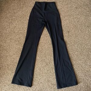 Lululemon Throw Back Pant Leggings Size 4 Black